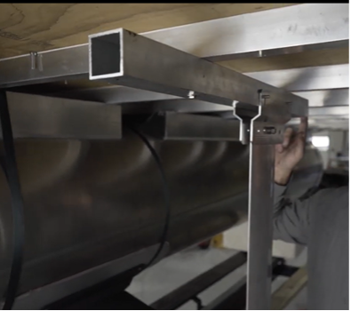 Mounting hydrofoils 